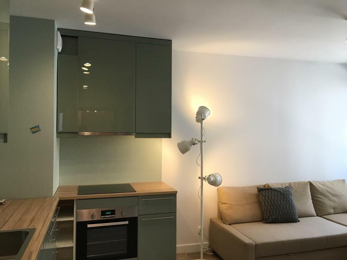 Shoq Studio Nice Apartment With Private Parking كراكوفيا المظهر الخارجي الصورة