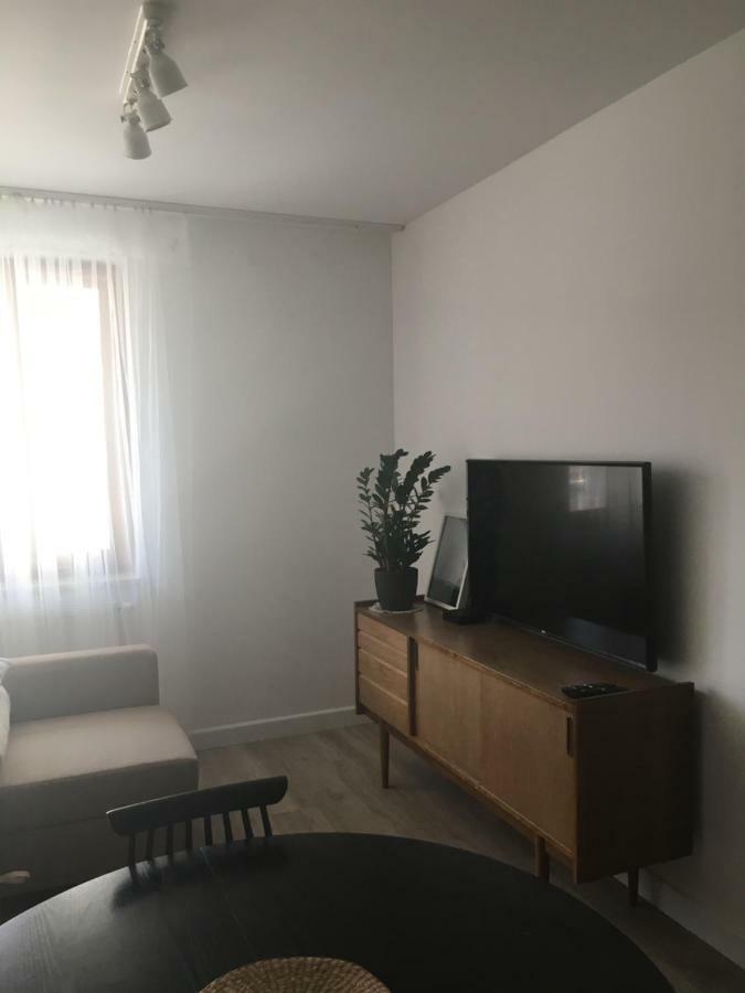 Shoq Studio Nice Apartment With Private Parking كراكوفيا المظهر الخارجي الصورة