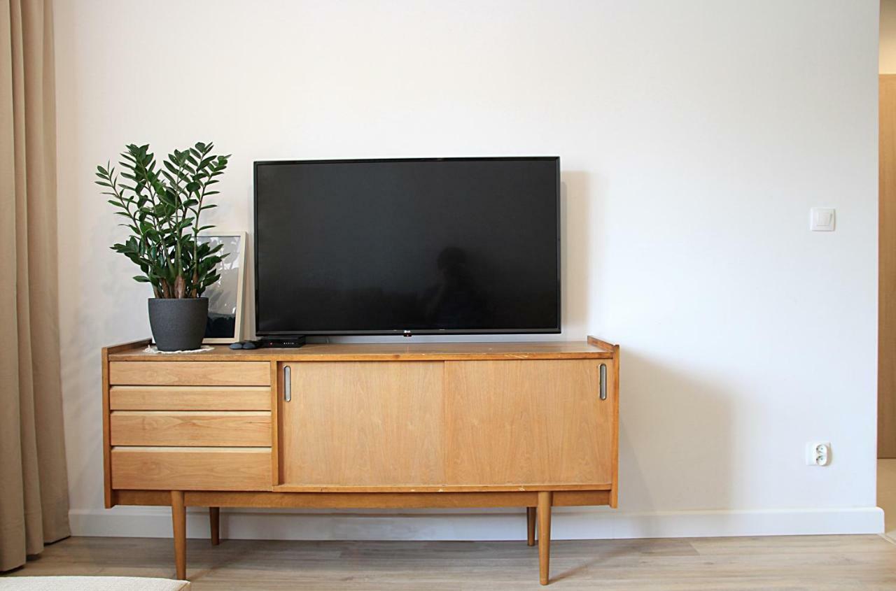 Shoq Studio Nice Apartment With Private Parking كراكوفيا المظهر الخارجي الصورة
